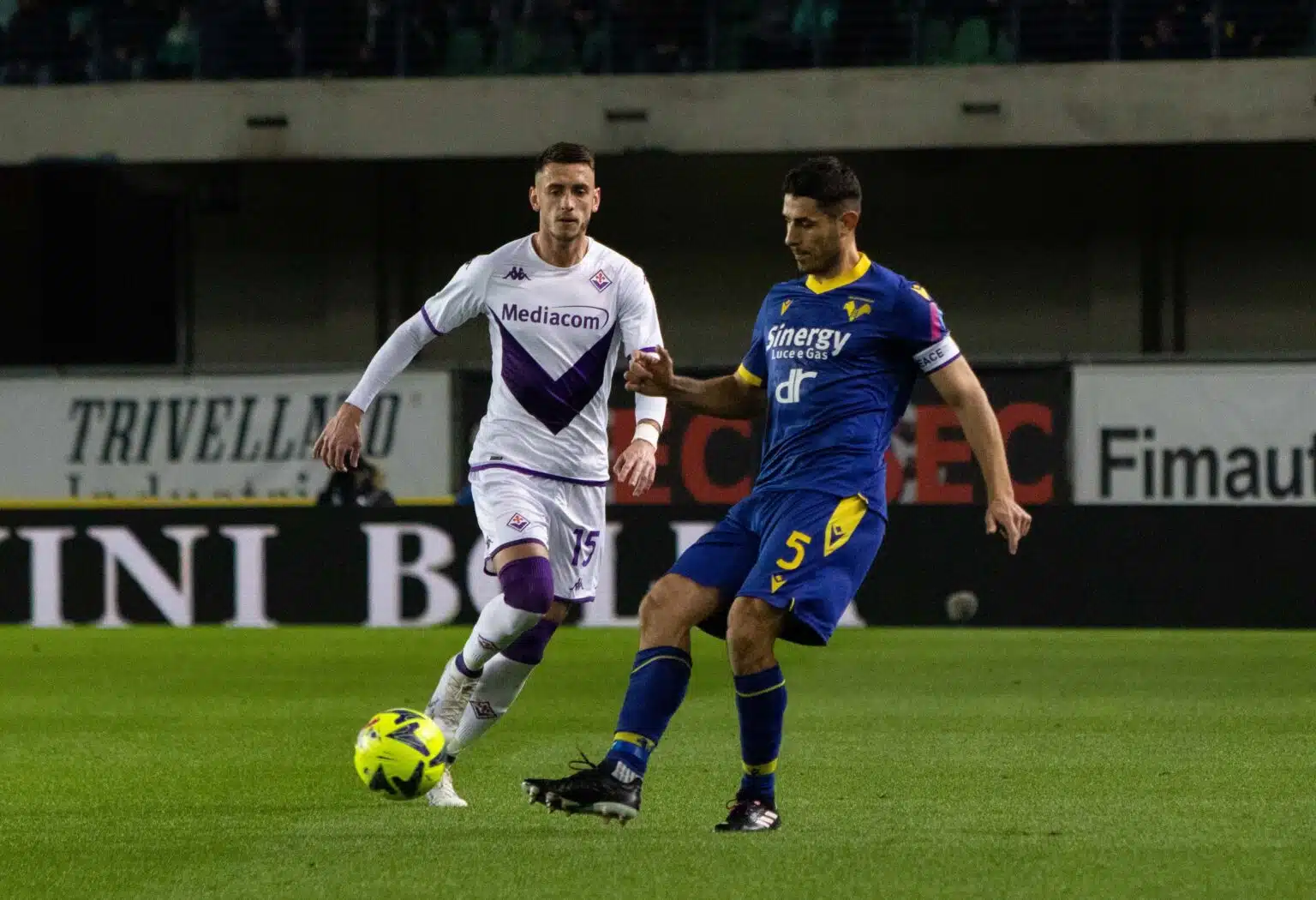 Faraoni (Hellas Verona) e Terzic (Fiorentina) @Livephotosport